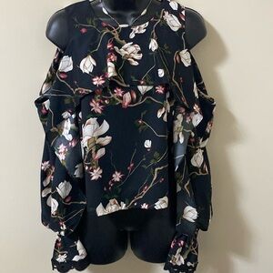 Saks Fifth Ave Floral Cold Shoulder top size s/p